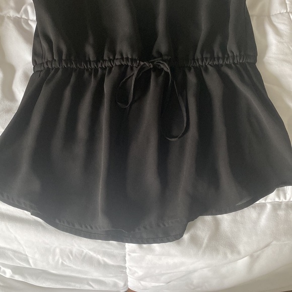 Aritzia Babaton Blouse - Picture 4 of 6